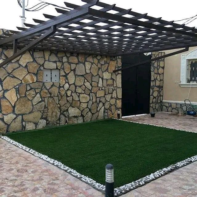 برجولات مع نوافذ قابلة للفتح